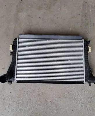 Volkswagen PASSAT B6 Intercooler radiator 3C0145805AN