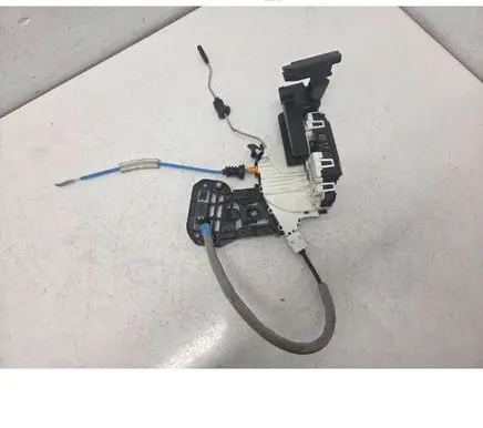 Mercedes-Benz CLA C117 X117 W117 Front door lock A0997201901 A2040085899 40511258
