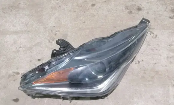 Toyota Aygo AB40 Headlight/headlamp