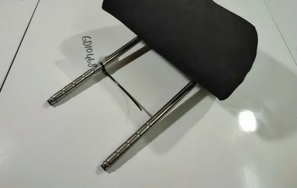 Volkswagen PASSAT B5 Front seat headrest 