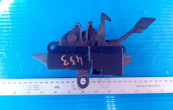 Toyota Avensis T220 Engine bonnet/hood lock/catch
