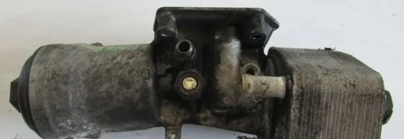 Audi A3 S3 8P Oil filter mounting bracket 045115389K