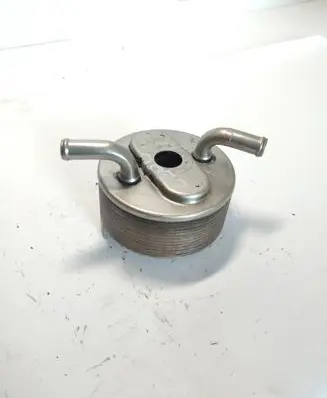Mitsubishi L200 Oil filter mounting bracket 