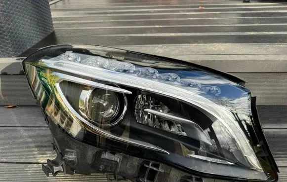 Mercedes-Benz GLA W156 X156 Spotlight A1569062600