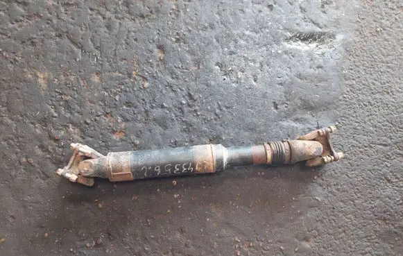 Toyota Hilux (AN10, AN20, AN30) Front prop shaft 