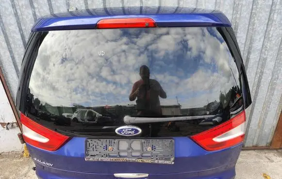 Tailgate/trunk/boot lid