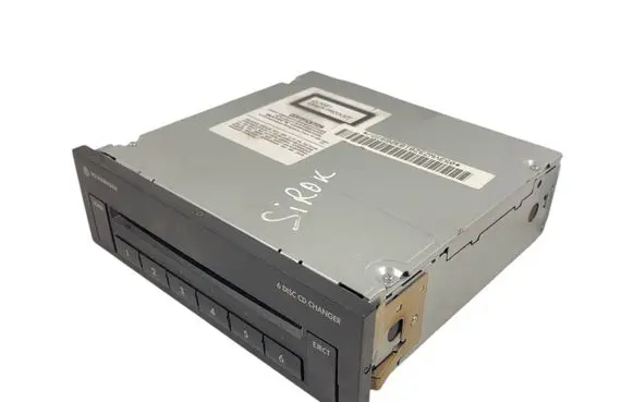 Volkswagen Scirocco CD/DVD changer 1K0035110A VZ3Z8L8326977 VWZ3Z818326977