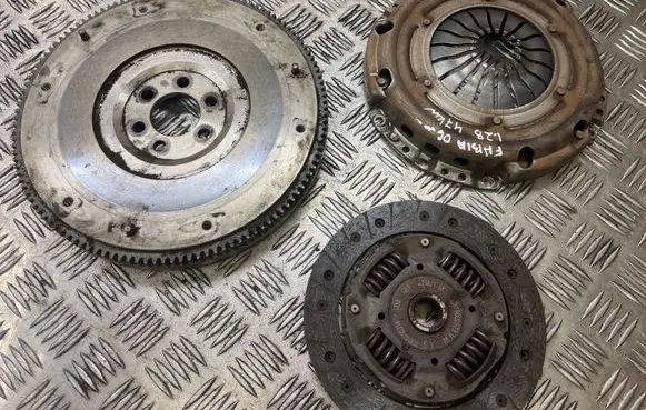 Skoda Fabia Mk1 (6Y) Clutch set kit 101878000323