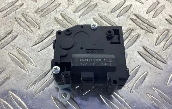 Lexus RC Air flap motor/actuator 0638002120