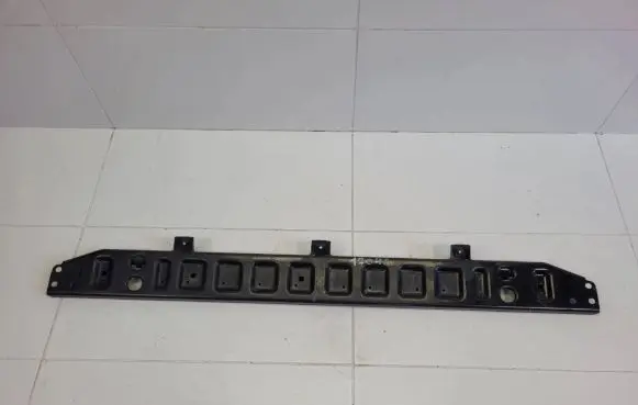 Land Rover Discovery Sport Bottom radiator support slam panel FK72-8A297-AA