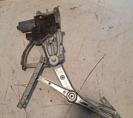 Opel Astra H Front door electric window regulator 0130821455
