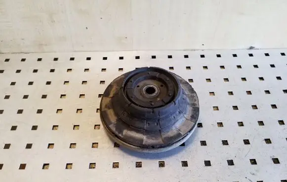 Volkswagen Transporter - Caravelle T5 Front coil spring rubber mount 7H0412341