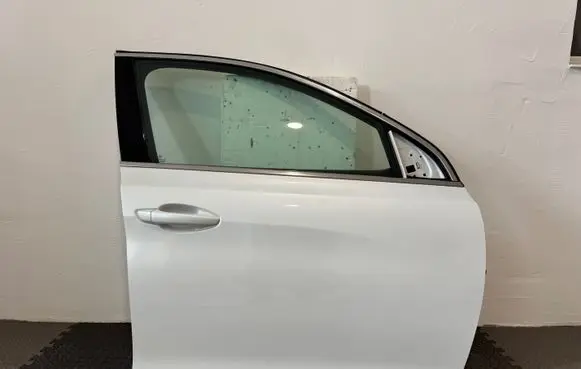 Peugeot 308 Front door