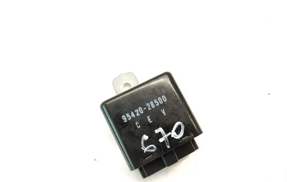 Hyundai Santa Fe Window wiper relay 954202B500