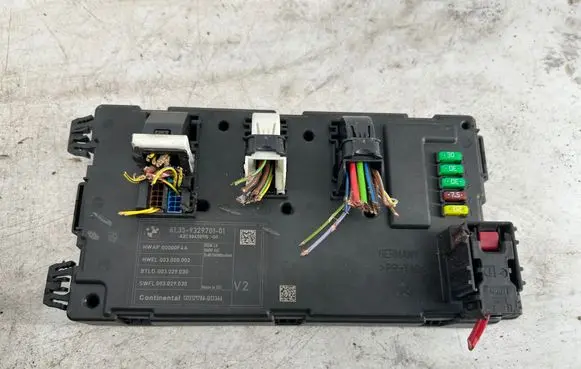 BMW 1 F20 F21 Comfort/convenience module 9329701 00000F4A A2C30450115