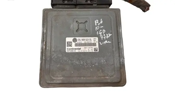 Volkswagen PASSAT B6 Engine control unit/module 03L906023GL 5WP42662AA 03L906023A