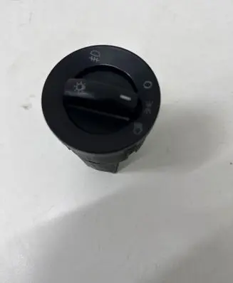 Volkswagen Polo Light switch 6Q0941531B