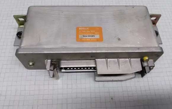 Audi A6 S6 C4 4A Airbag control unit/module 0265100037 443907379C