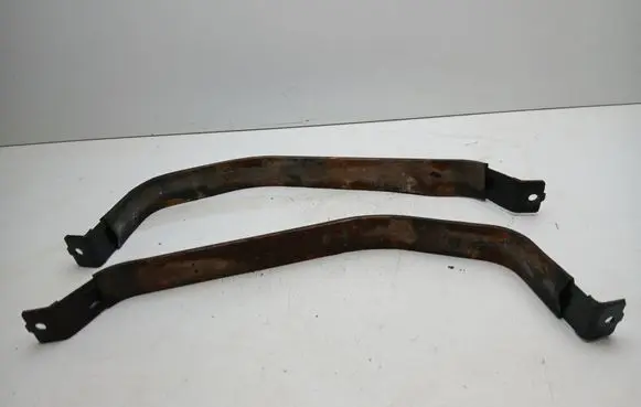 Lexus GS 250 350 300H 450H Fuel tank mounting bracket 