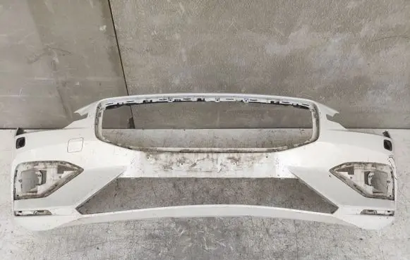Volvo V60 Front bumper 31690589 3469352