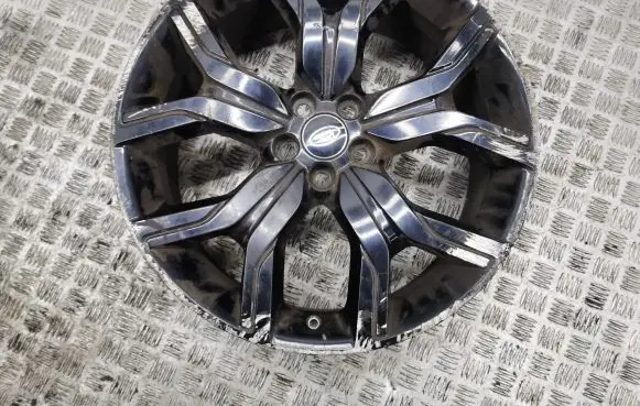 R20 alloy rim