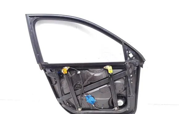 Volkswagen Touareg I Front door window/glass frame 7L6837730K 3D2959793E