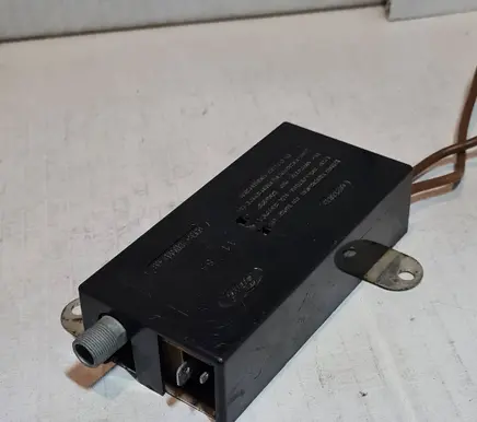 Ford Scorpio Aerial antenna amplifier C019604A 84AB18K891AB