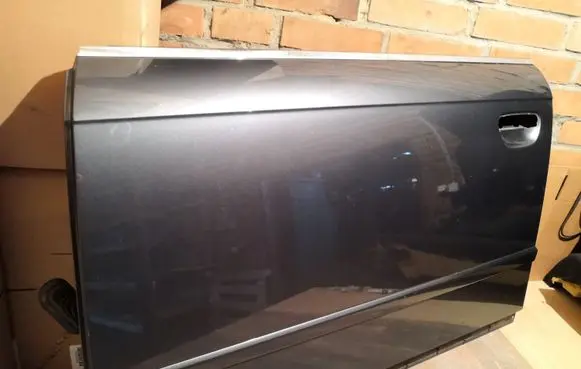 Audi A4 S4 B7 8E 8H Front door SPALVOSKODASLX7Z