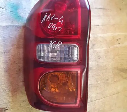 Toyota RAV 4 (XA20) Rear/tail lights ICHIKOH4232