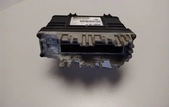 Volkswagen Golf III Engine control unit/module 032906030G T55RVD95 6160025604