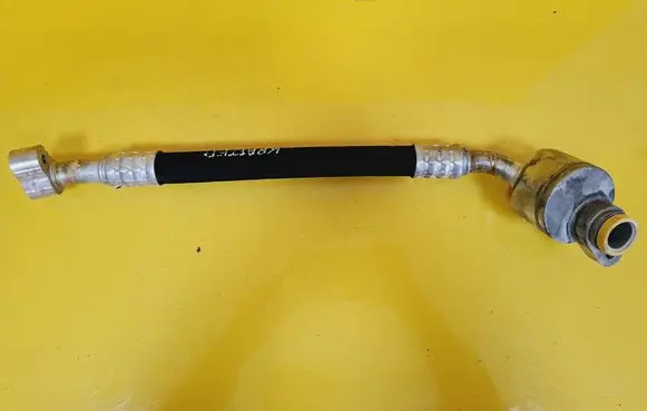 Air conditioning (A/C) pipe/hose