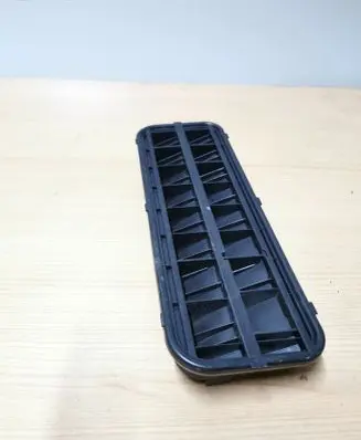 BMW 5 F10 F11 Quarter panel pressure vent 6910722 60829010