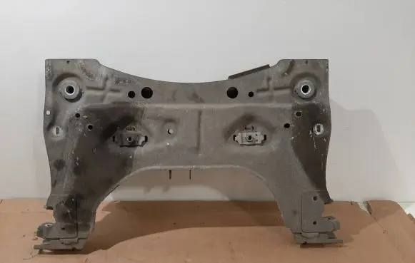 Renault Clio IV Front axle beam 