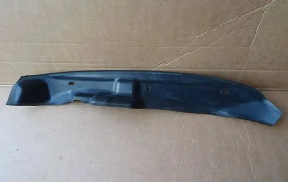 Volvo XC90 Fender end trim 32219520 BQ2FA