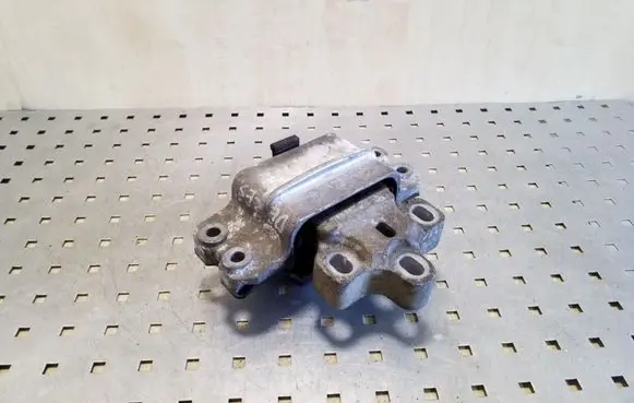 Volkswagen PASSAT CC Gearbox mount 3C0199555
