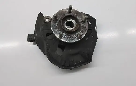 Mazda 3 II Front wheel hub BJS733021