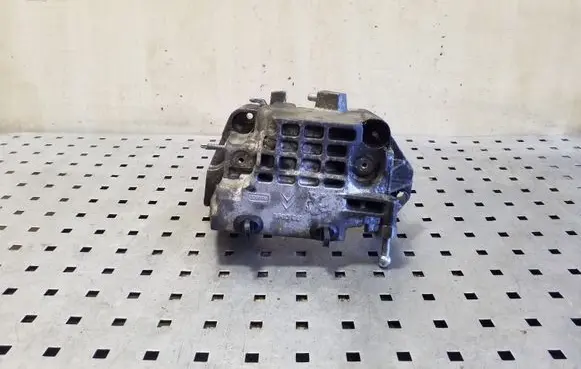 Citroen C4 Grand Picasso Fuel filter bracket/mount holder 