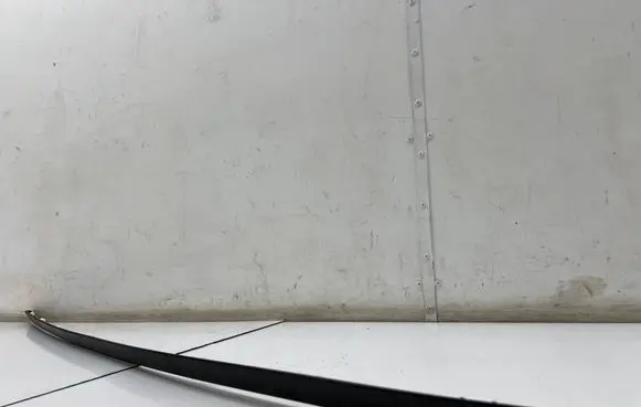 Roof trim bar molding cover
