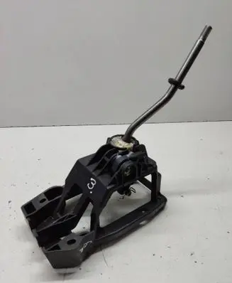 Toyota Corolla E120 E130 Gear shifter/selector 019456