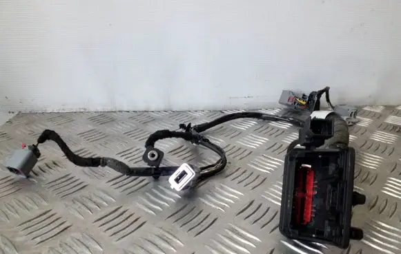 Ford C-MAX II AUX in-socket connector 7M5T19A164AA