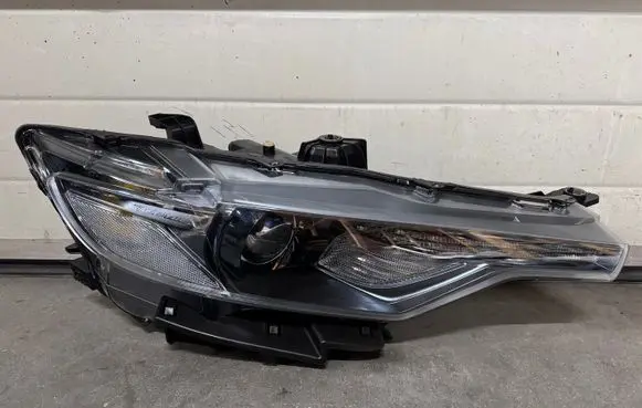Maserati Levante Headlight/headlamp 670032327