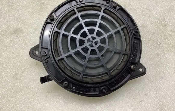 Peugeot 5008 Front door speaker 9665245180