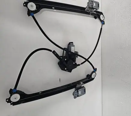 Tesla Model X Front window lifting mechanism without motor 161412500E