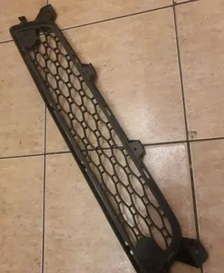 Volvo XC60 Front bumper lower grill 30763423 30763422