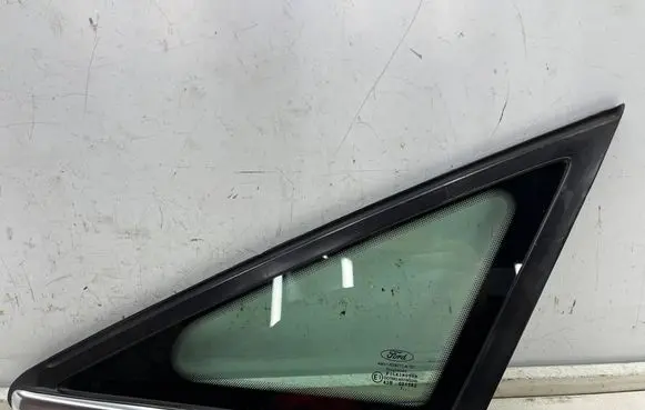 Ford C-MAX II Front triangle window/glass AM51R29711DB