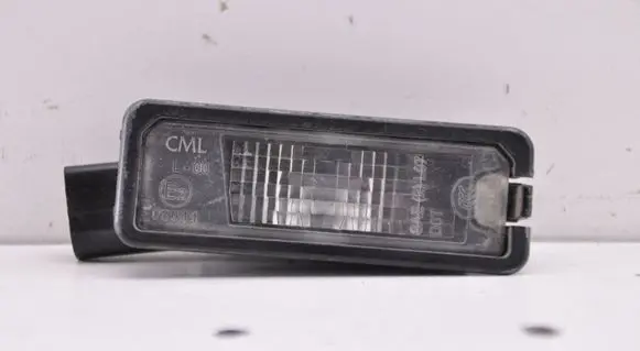 Volkswagen Golf VI Number plate light 1K8943021