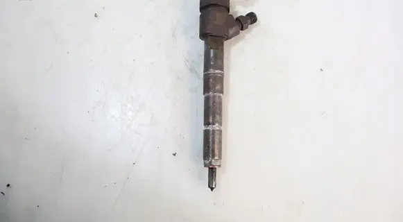 Opel Zafira A Fuel injector 0445110159