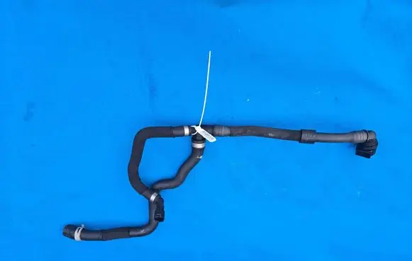 BMW X1 F48 F49 Engine coolant pipe/hose 8593801