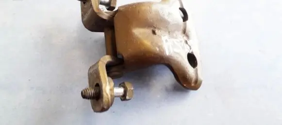 Mitsubishi Space Star Rear door lower hinge