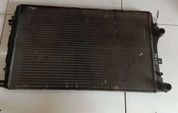 Skoda Octavia Mk2 (1Z) Coolant radiator 